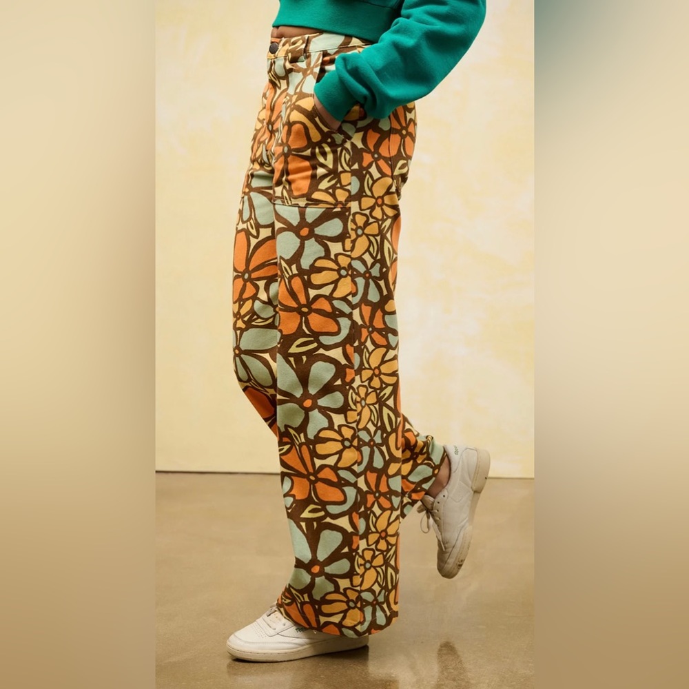Lucy & Yak Wide Leg Floral Jeans NWT